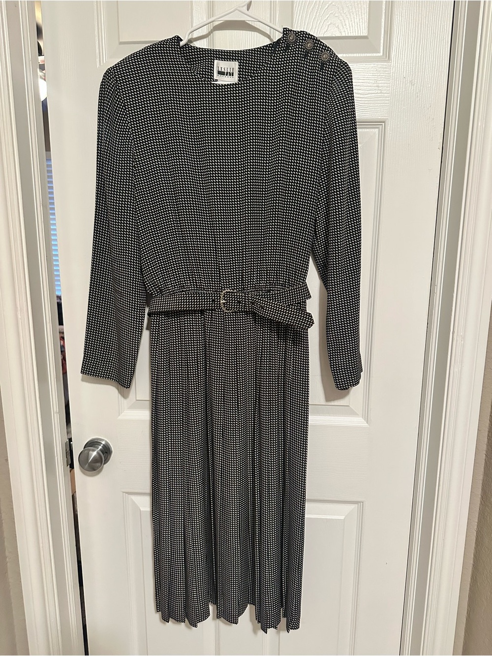 Classic vintage Leslie Fay Dresses black and white midi dress